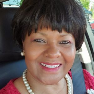 Meet your Posher, Denise